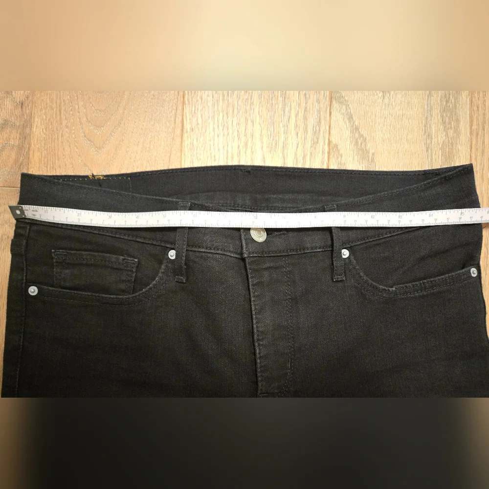 Levi's Black Slim Fit Jeans Versatile Style - Picture 5 of 10